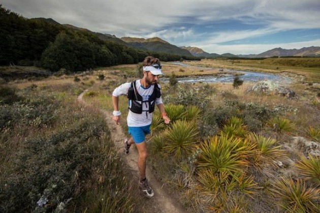 Jez Bragg completa su Te Aroa: 3034 kilómetros en 53 días 9 horas y 1 minuto